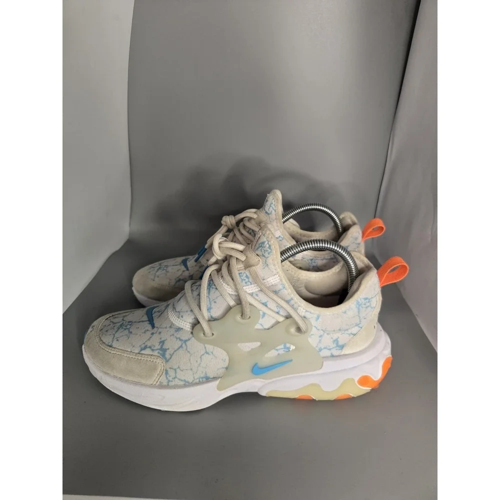 Nike up sale